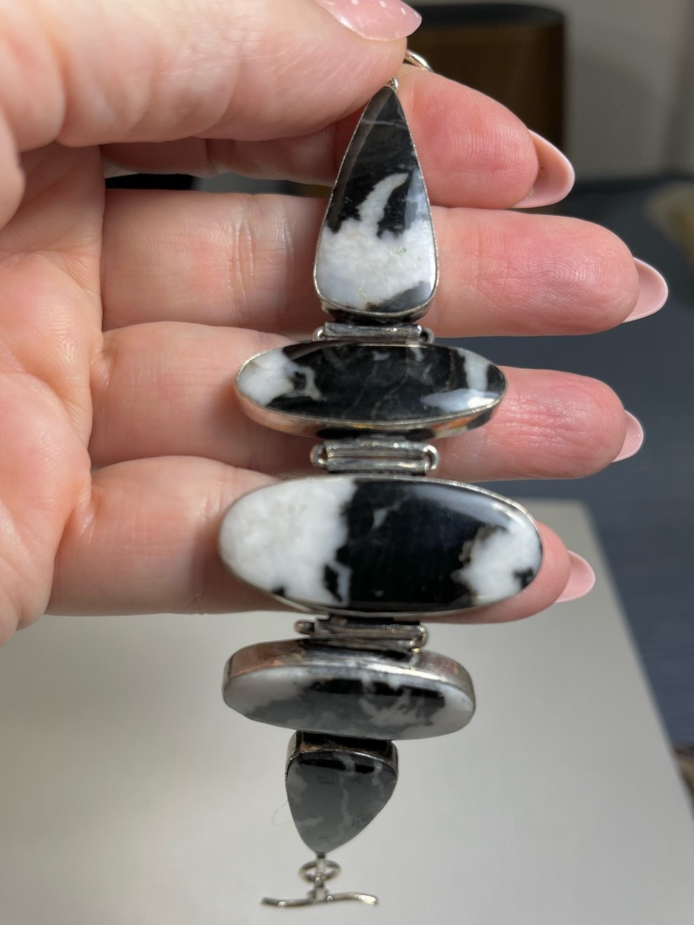 White Buffalo Gemstone 5 Stone Bracelet- Approximately 8 Inches-New